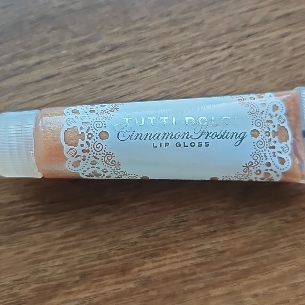 NWOB Tutti Dolci Cinnamon Frosting Lip Gloss - Shimmering Gold - Discontinued